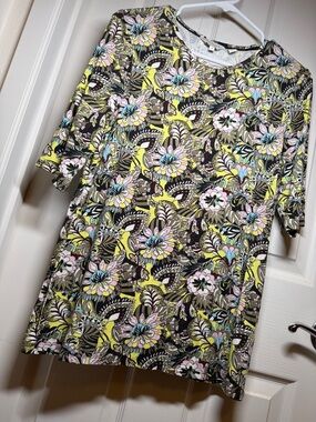 Ted Baker floral top. Size 4.